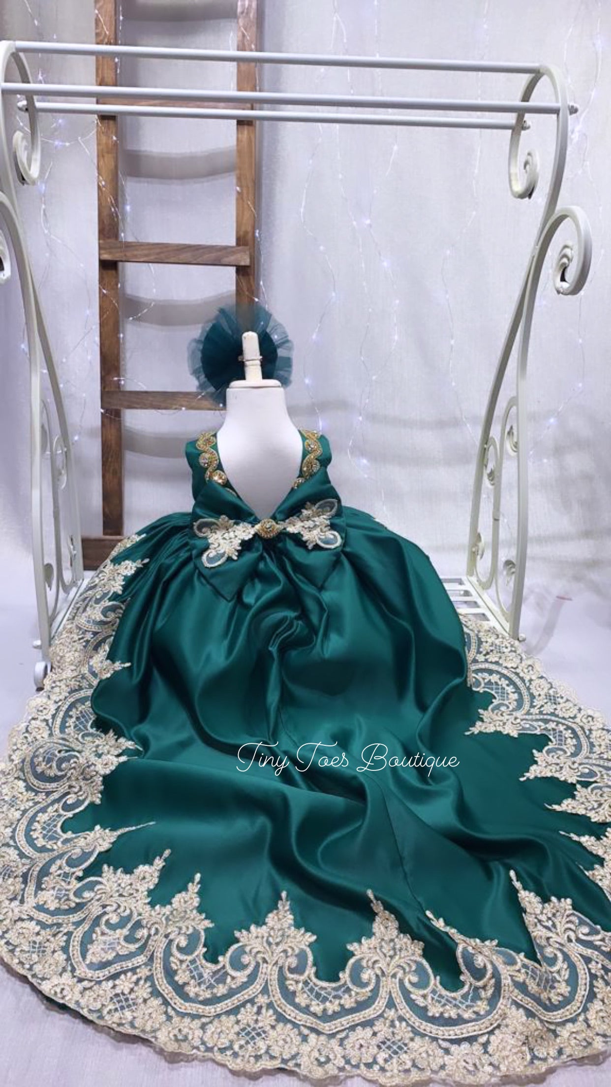 Cassandra Gown (Green)